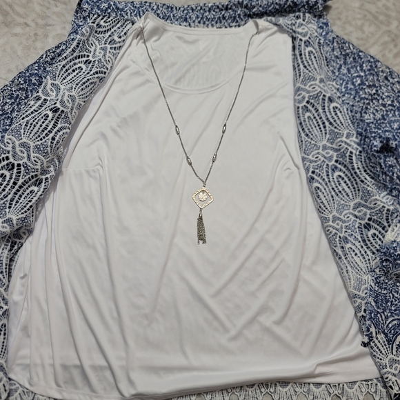 Alfred Dunner Denim Friendly Layered-Look Necklace Top Size 2X NWT White Blue - Picture 7 of 16
